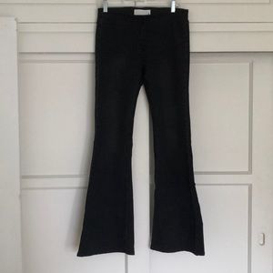 Newbury Kustom pull on jeans by Vici